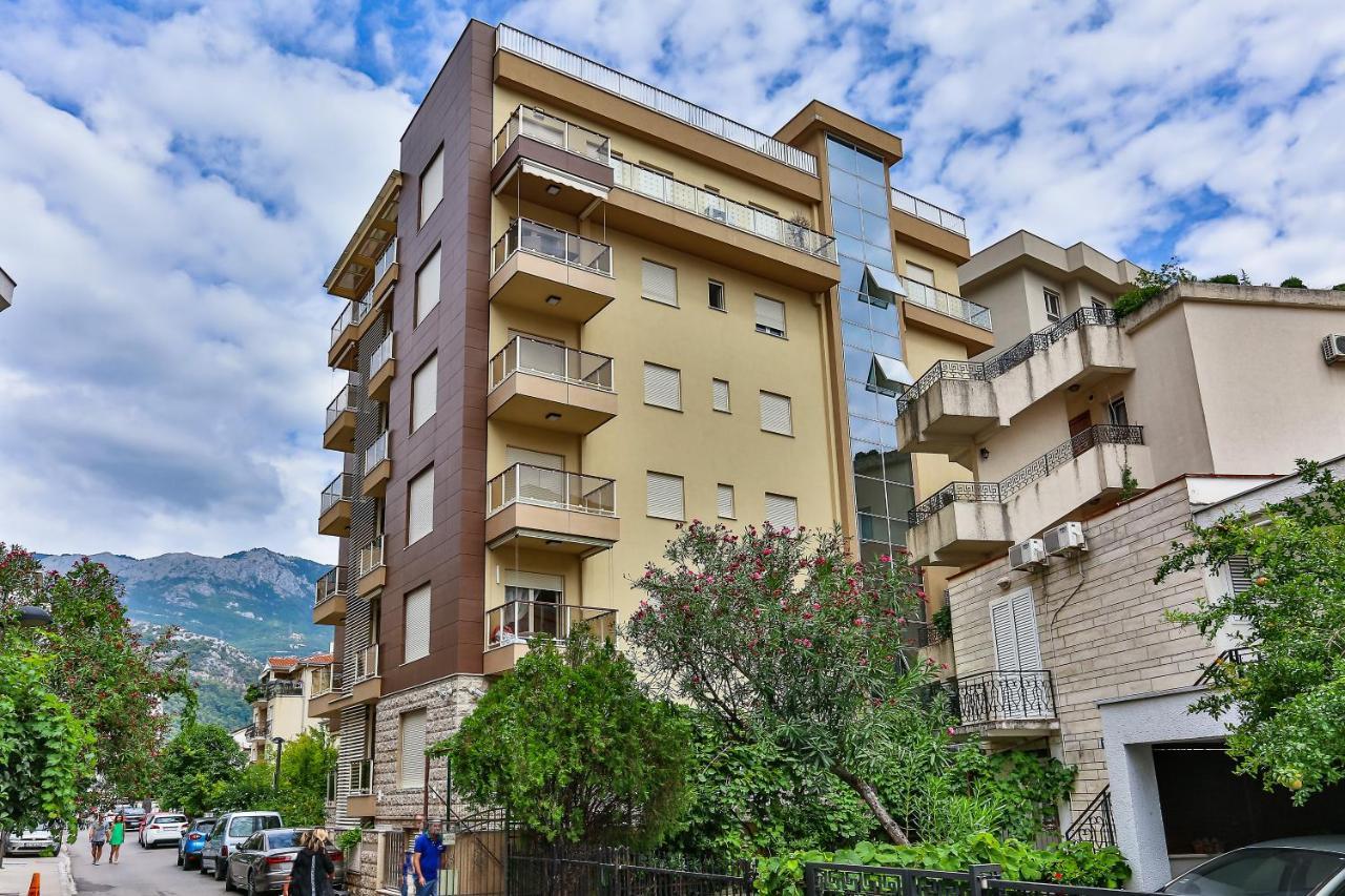 Montesun Boka Apartments Budva Buitenkant foto