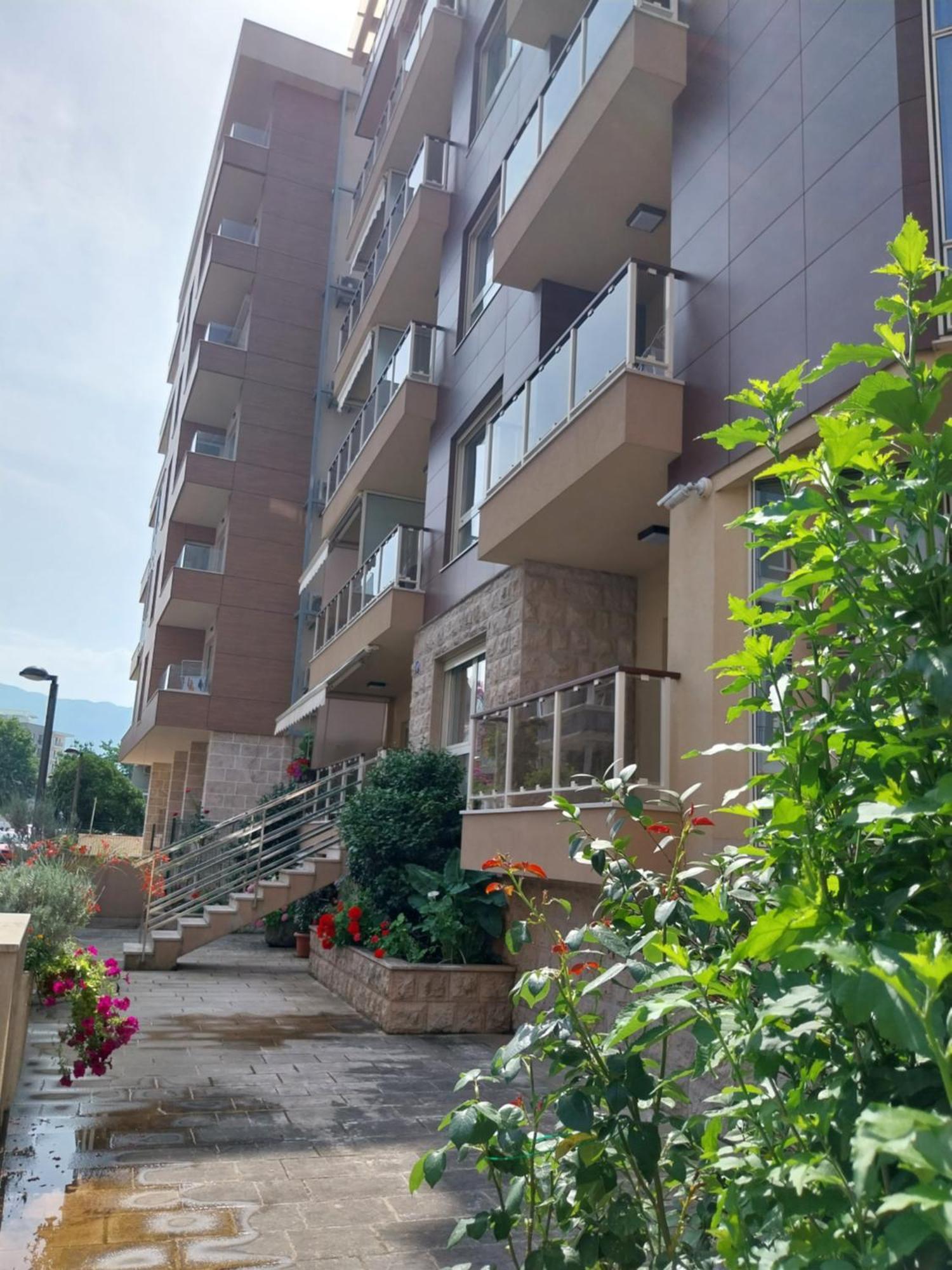 Montesun Boka Apartments Budva Buitenkant foto
